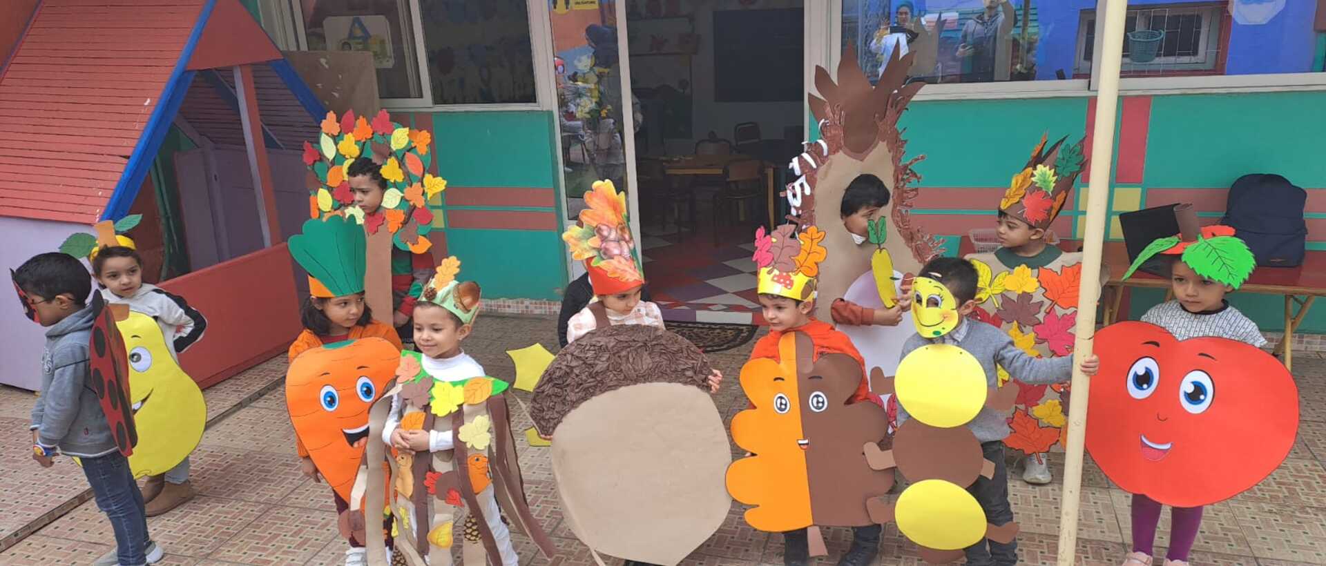 Retour en Images sur le Carnaval Enchanté des Petits Explorateurs de la Maternelle ! 🍁🎉