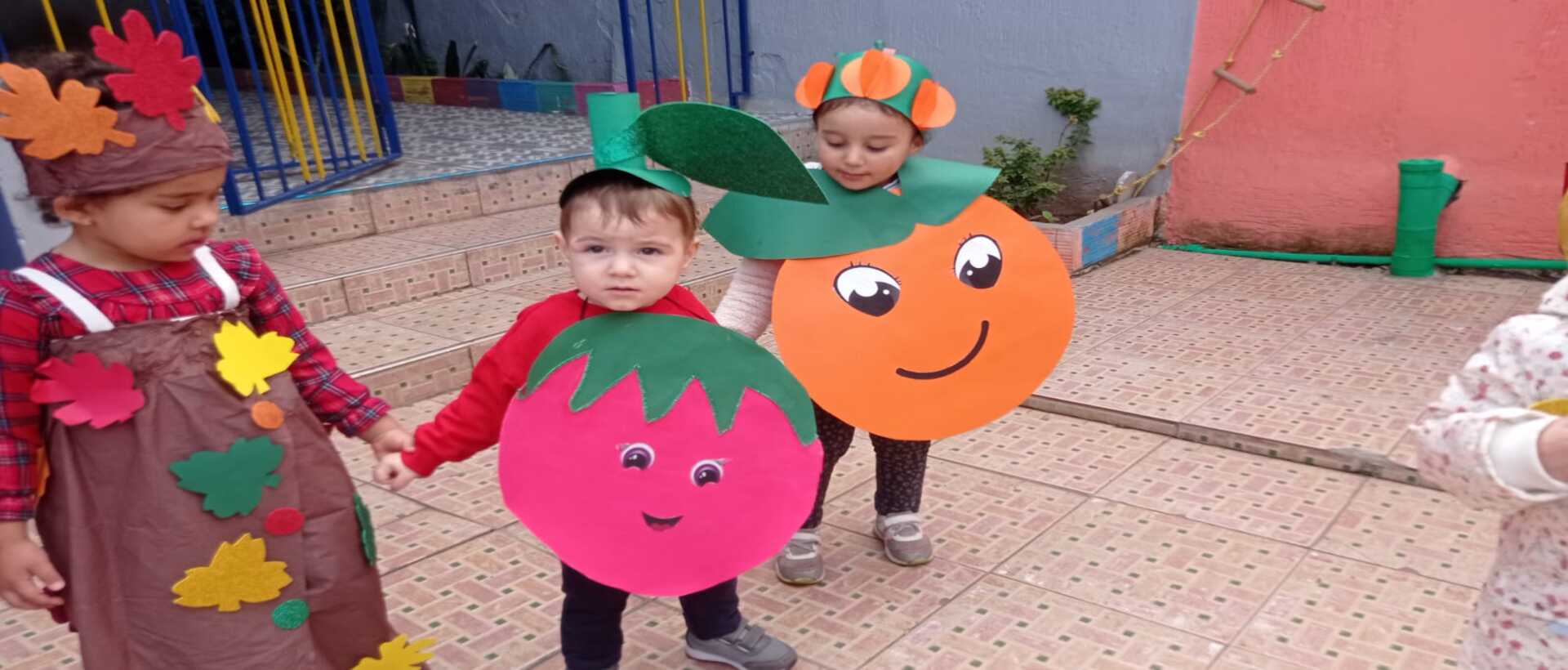 Retour en Images sur le Carnaval Enchanté des Petits Explorateurs de la Maternelle ! 🍁🎉