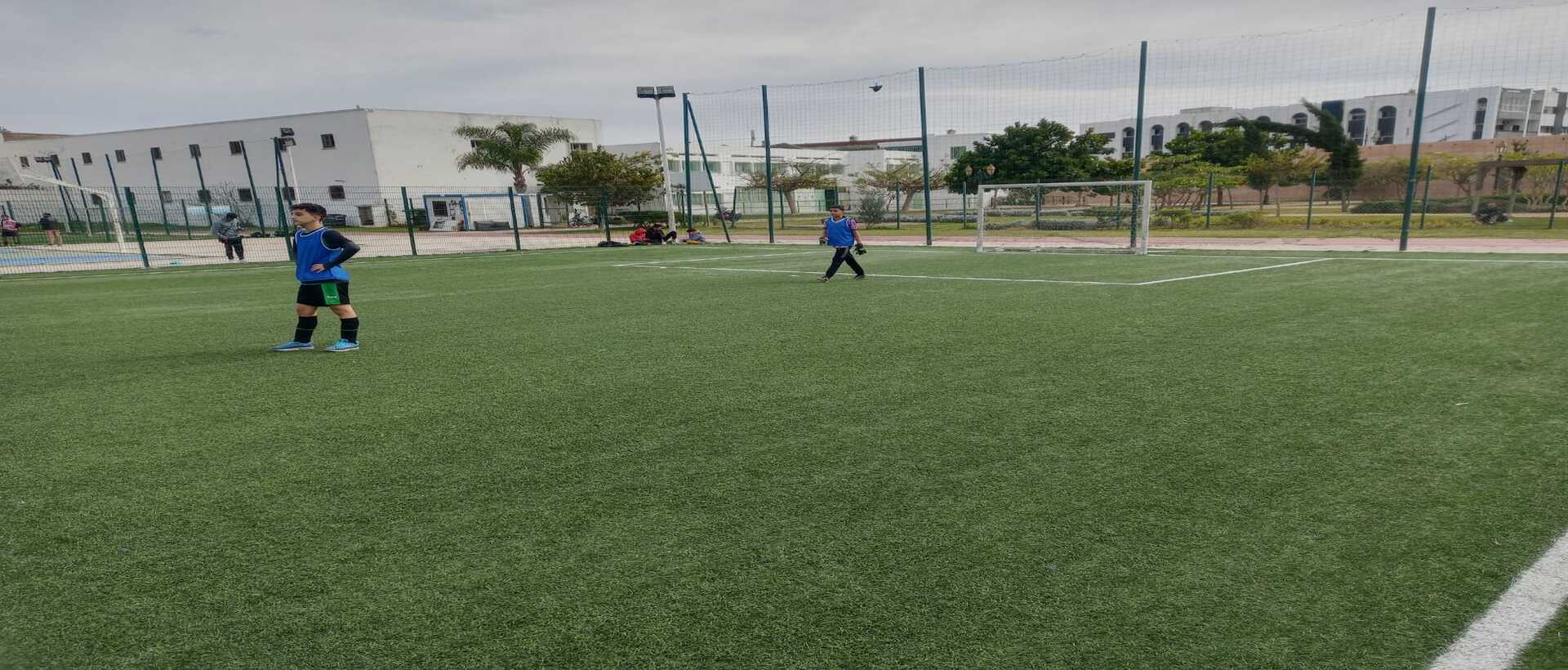 Joute sportive intense au Stade Tawhid